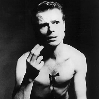 George Dillon in 'Hell'